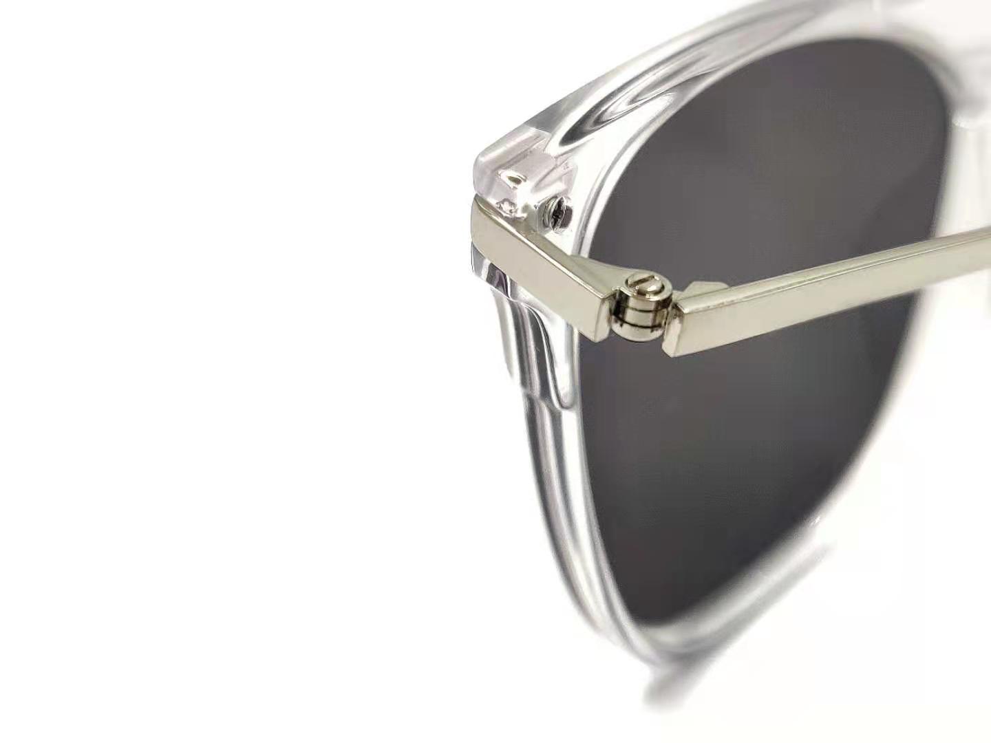 Gafas de sol con montura cuadrada transparente Gafas de sol polarizadas personalizadas Los mejores fabricantes de gafas