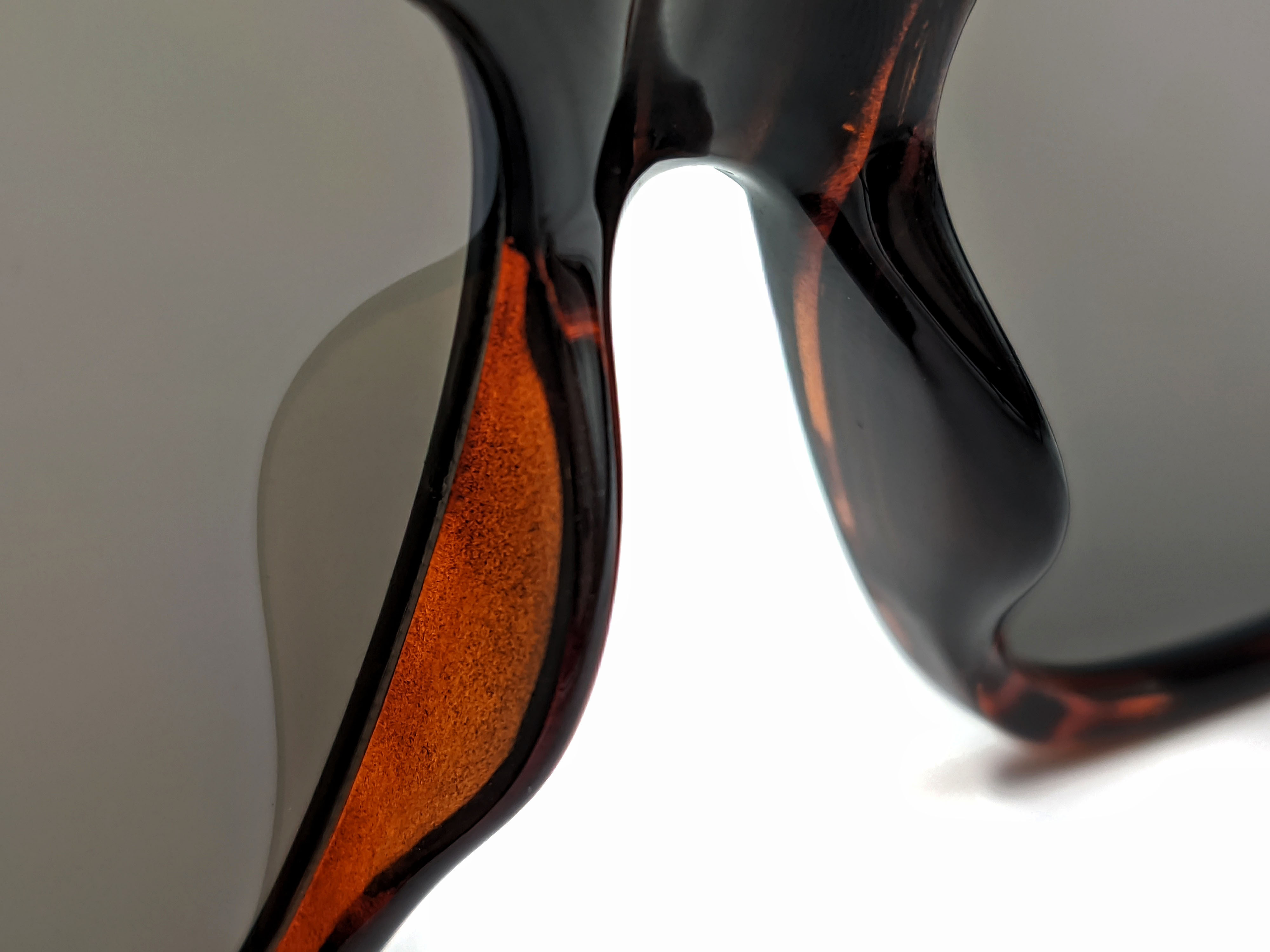 Gafas de sol unisex para hombre y mujer, moda de viaje, gafas de sol polarizadas anti-UV con marco cuadrado gris degradado 2021