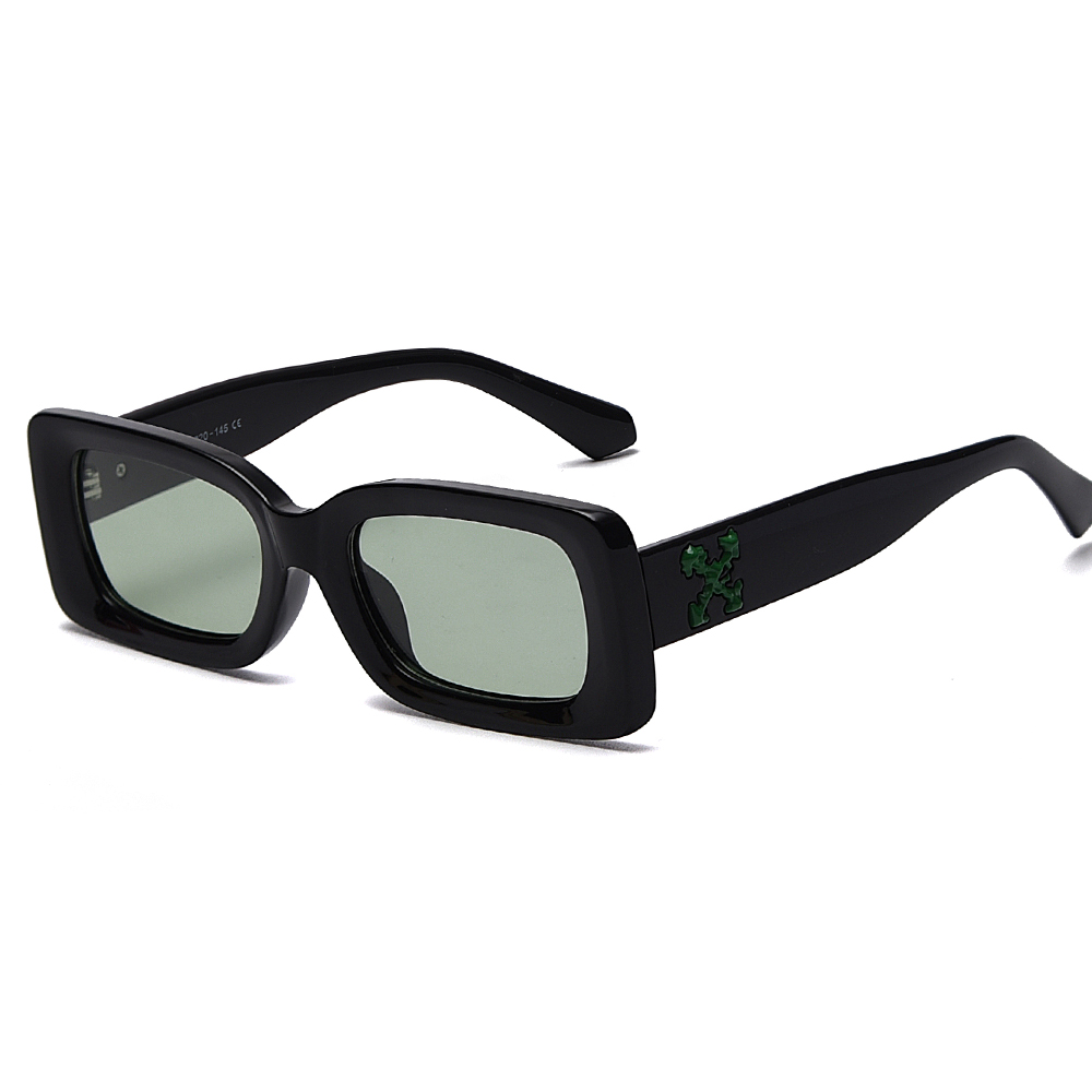 2022 Nuevas mismas gafas de sol para hombres Pie curvo de metal Diamante Gafas de sol Gradiente TOP Gafas transparentes con lentes transparentes